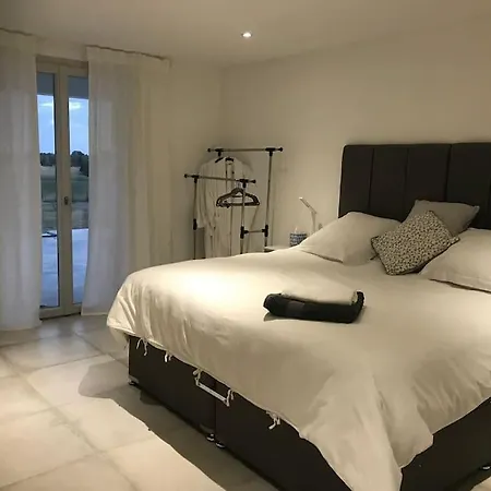 Les Fontenelliers Luxury 5 Star