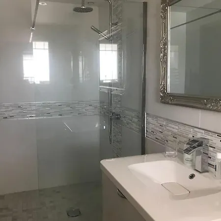 Les Fontenelliers Luxury 5 Star Villa Le Pizou