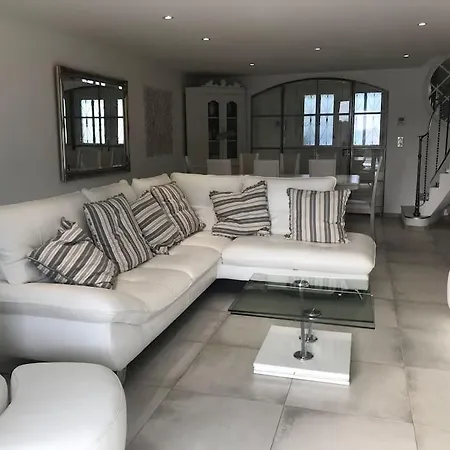 Les Fontenelliers Luxury 5 Star * Le Pizou