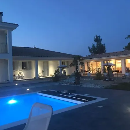 Vila Les Fontenelliers Luxury 5 Star Le Pizou