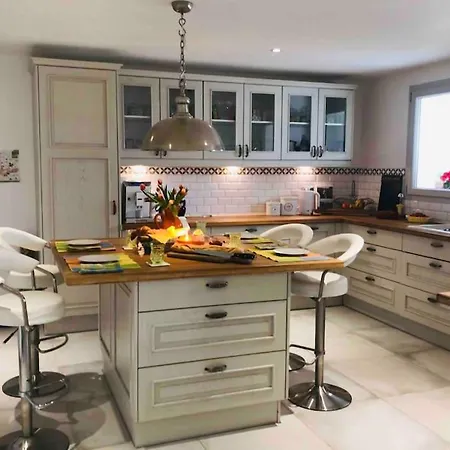 Les Fontenelliers Luxury 5 Star Vila