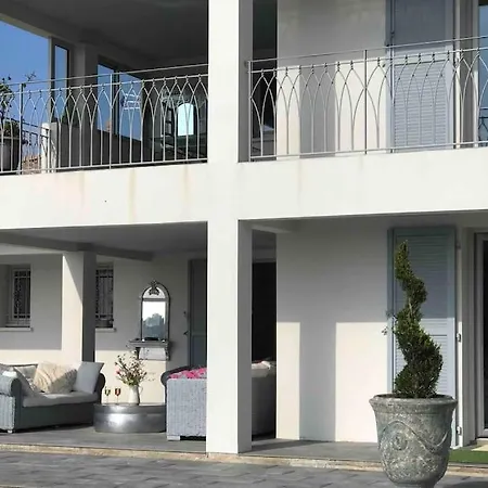 Vila Les Fontenelliers Luxury 5 Star Le Pizou