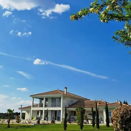 Vila Les Fontenelliers Luxury 5 Star *