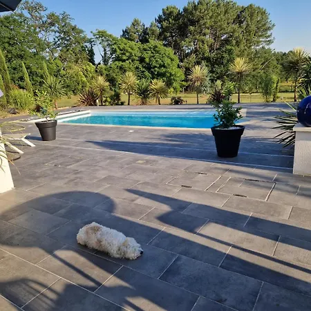 Vila Les Fontenelliers Luxury 5 Star *