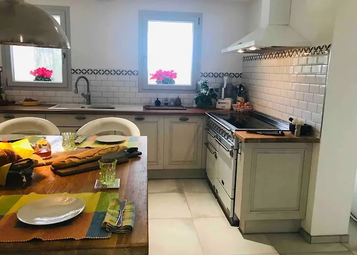 Villa Les Fontenelliers Luxury 5 Star Le Pizou