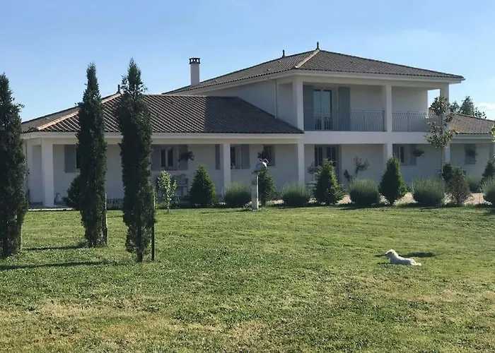 Villa Les Fontenelliers Luxury 5 Star Le Pizou