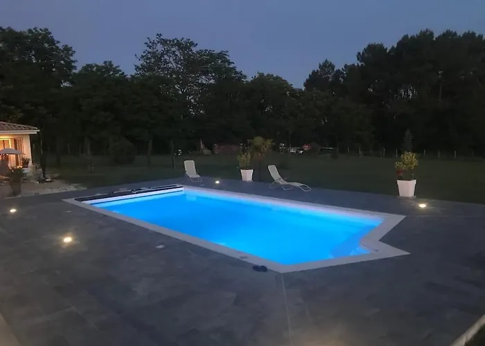 Villa Les Fontenelliers Luxury 5 Star Le Pizou